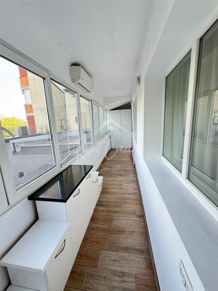 Lacul Tei Apartament elegant 3 camere cu terasa